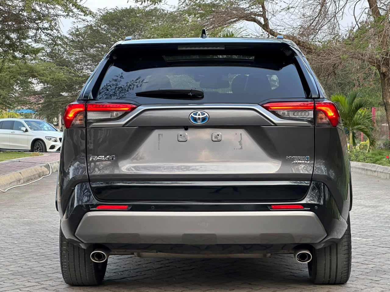 TOYOTA RAV4 HYBRID AWD thumbnail 8